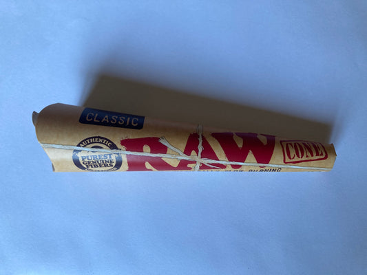 RAW Pre-rolled Classic Cone 3-pack rolling papers